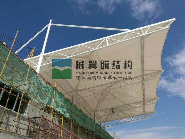 寧夏中寧張拉膜結構主席臺工程