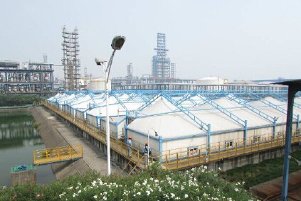 為“碧水藍(lán)天”再添新筆觸，反吊膜新技術(shù)治理廢氣獲成功